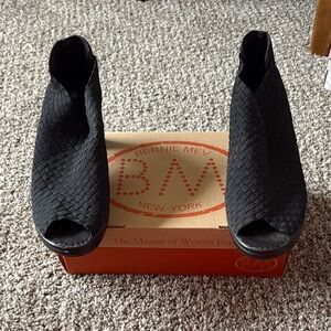 Bernie Mev Black Woven Open Toe Footwear